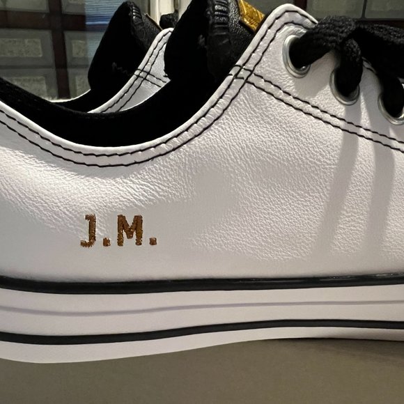 NWOT Converse Men's Leather Chuck Taylor All Star Low Top Shoes - White - Size 9 - Picture 3 of 10